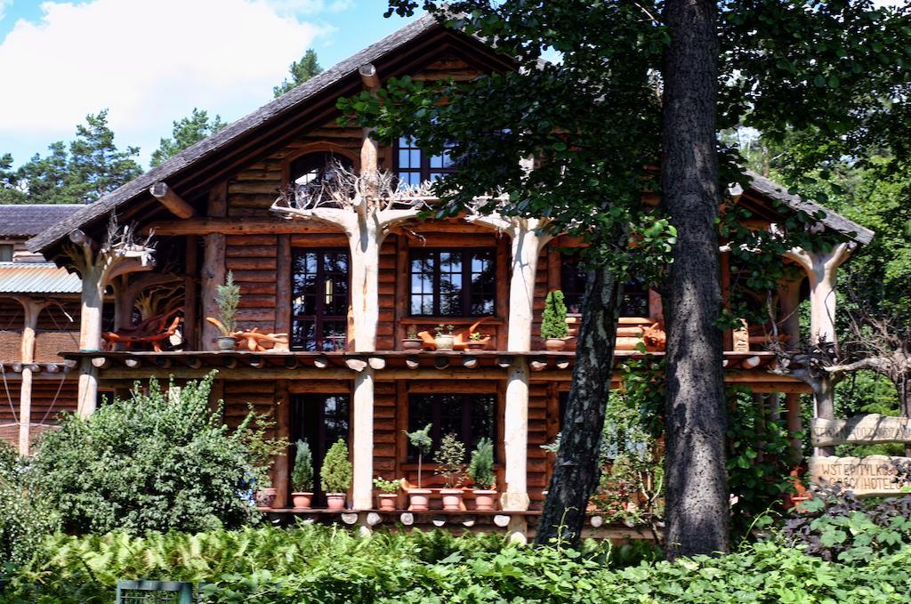 Galindia Refugia Hotel Iznota Bagian luar foto