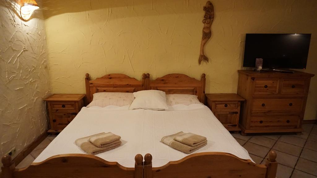 Galindia Refugia Hotel Iznota Bagian luar foto
